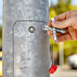 Clé en croix professionnelle PROFI-KEY réf. 001103