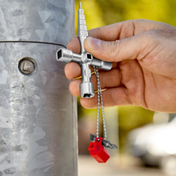 Clé en croix professionnelle PROFI-KEY réf. 001104