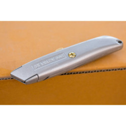 Couteau lame rétract 99EC