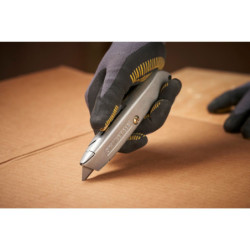 Couteau lame rétract 99EC