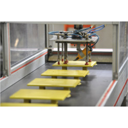 Taloche PVC 18x27 jaune pointue