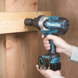 Boulonneuse 18V 5 Ah 1000nm DTW1002RTJ