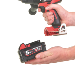 Perceuse visseuse 18V 82NM 2 batteries 5AH BLDD502X