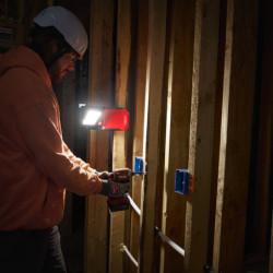 Projecteur de chantier M18 2000 lumens PAL2-0