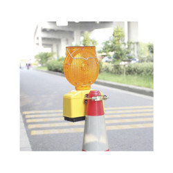 LANTERNE CLIGNOTANTE JAUNE SOLAIRE