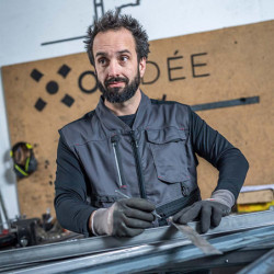 Gilet sans manche TROWEL gris et noir