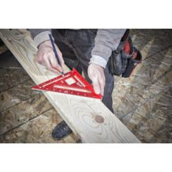 Equerre de charpentier métrique 18cm
