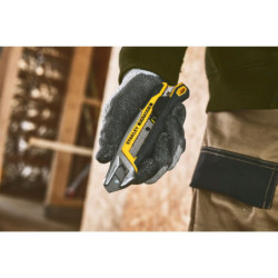 Cutter 18 mm FATMAX QUICK-SNAP bouton