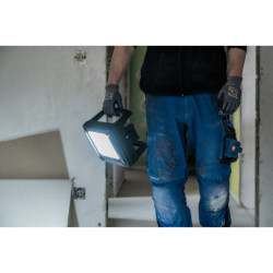Projecteur LED 3000 lm multi-batterie 18 V