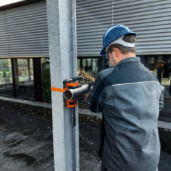 Étau magnétique pour perceuse