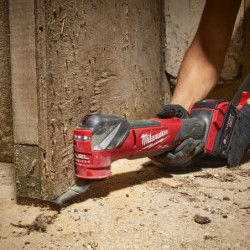Scie oscillante multi-tool M18 FUEL FMT-0 en carton
