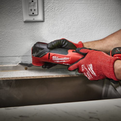 Scie oscillante multi-tool M18 FUEL FMT-0 en carton