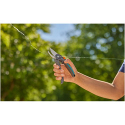 SECATEUR UNE MAIN PREMIUM CUT GARDENA