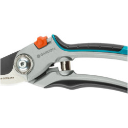 SECATEUR UNE MAIN ALU LAMES FRANCHES GARDENA