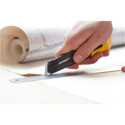 Cutter 18 mm plastique SM